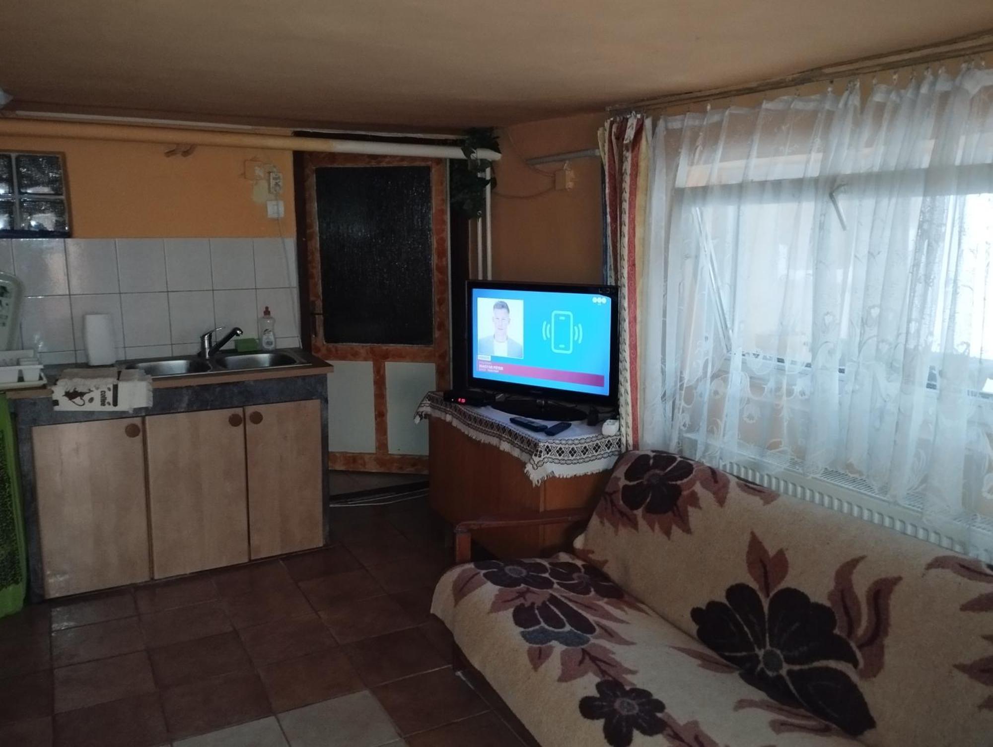 Tóth Apartman Telkibánya Exterior foto
